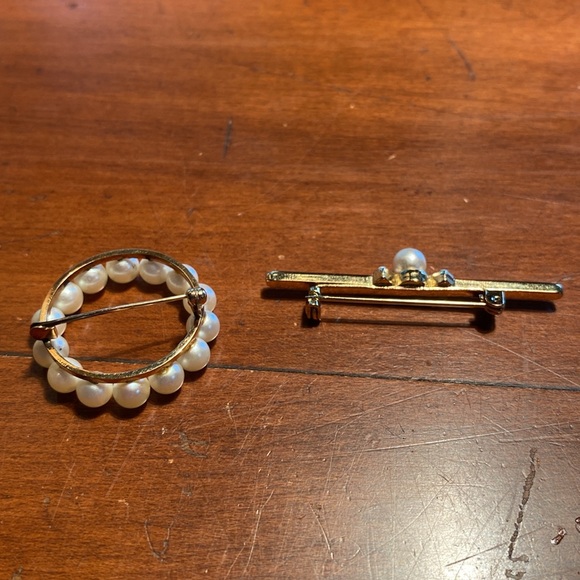 2 Vintage Pearl Brooches - Picture 8 of 8